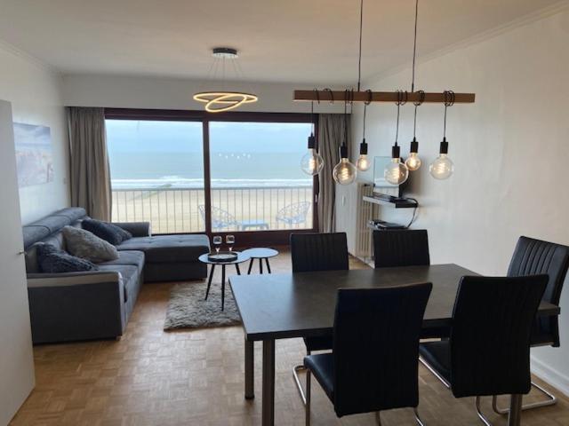 Golfslag Apartment Blankenberge Ngoại thất bức ảnh